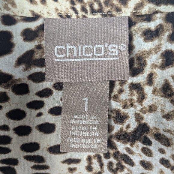 Chico's Size 1 (US Size 8-10) Leopard Print Button Down Blouse Soft Polyester - Picture 6 of 10